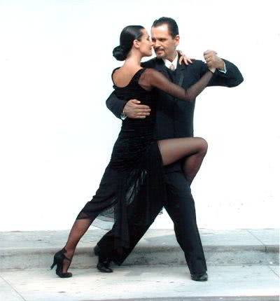 kaldirimda tango beyaz fon lo
