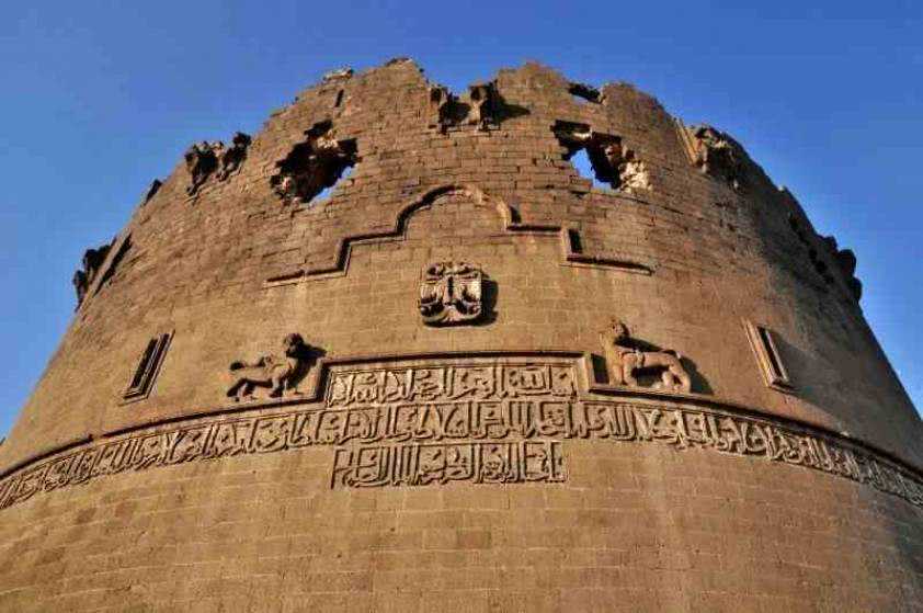 Diyarbakır Surları ve Hevsel Bah&ccedil;eleri UNESCO listesinde