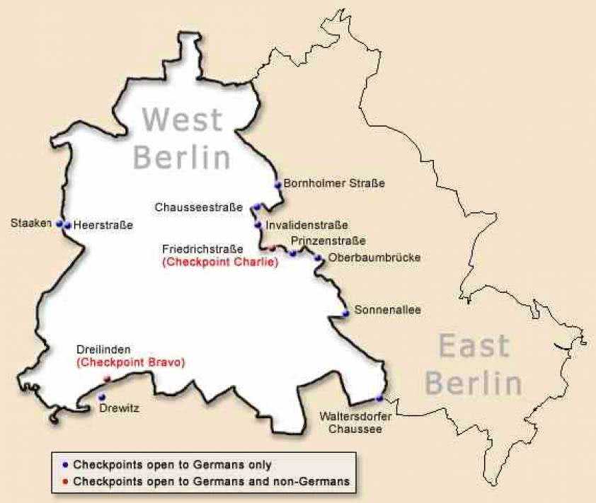 Berlin Duvarı’nın yıkılışının 25. Yıldönümünde Büyülü ve Şiirsel Bir Tören